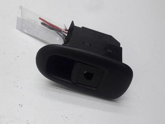 кнопка стеклоподъемника заднего левого SEAT Toledo 2 поколение 2002, 2.3 л., бензин, МКПП, синий, седан, 1M0959855 - фото №1