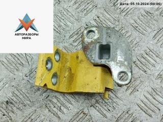 петля двери Mercedes-Benz Vito 1998, жёлтый, микроавтобус
