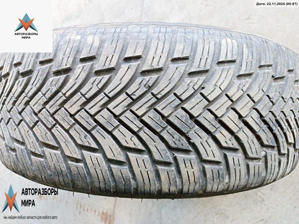 Шина зимняя Volvo S80 1 поколение 2001, 2.4 л., бензин, АКПП, серый, седан - фото №1
