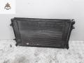 радиатор охлаждения Volkswagen Touran 1 поколение 2003, 1.6 л., бензин, МКПП, белый, минивэн, 1K0121251P - фото №2