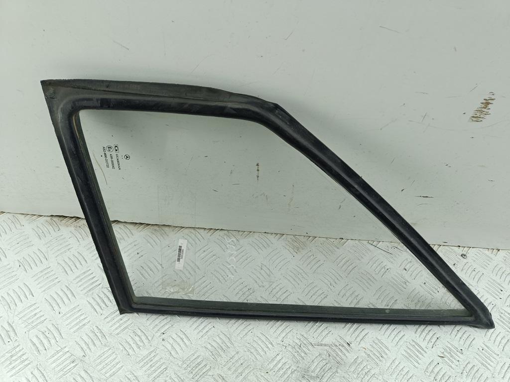 форточка передняя левая Mercedes-Benz Sprinter W901-W905 2001, 2.2 л., дизель, робот, белый, микроавтобус, A9017250109