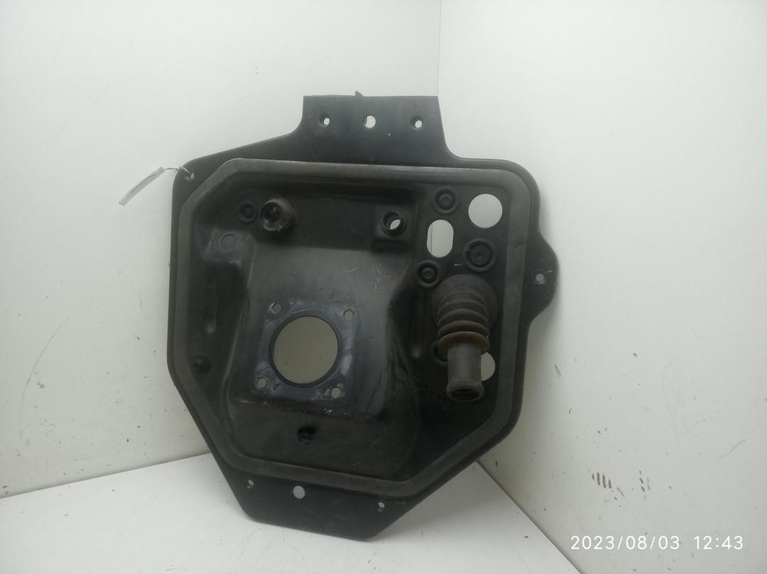 узел педальный (блок педалей) Volkswagen Transporter T4 1995, 2.4 л., дизель, МКПП, белый, микроавтобус