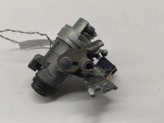 Личинка замка багажника Audi A4 B6 2002, 2.0 л., бензин, МКПП, серый, универсал, 8E0827573A