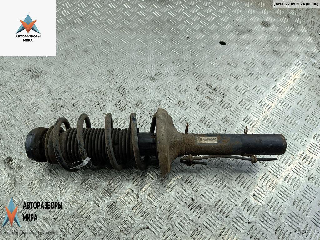 стойка передняя Volkswagen Golf 4 поколение 2000, 1.4 л., бензин, МКПП, серый, универсал - фото №1