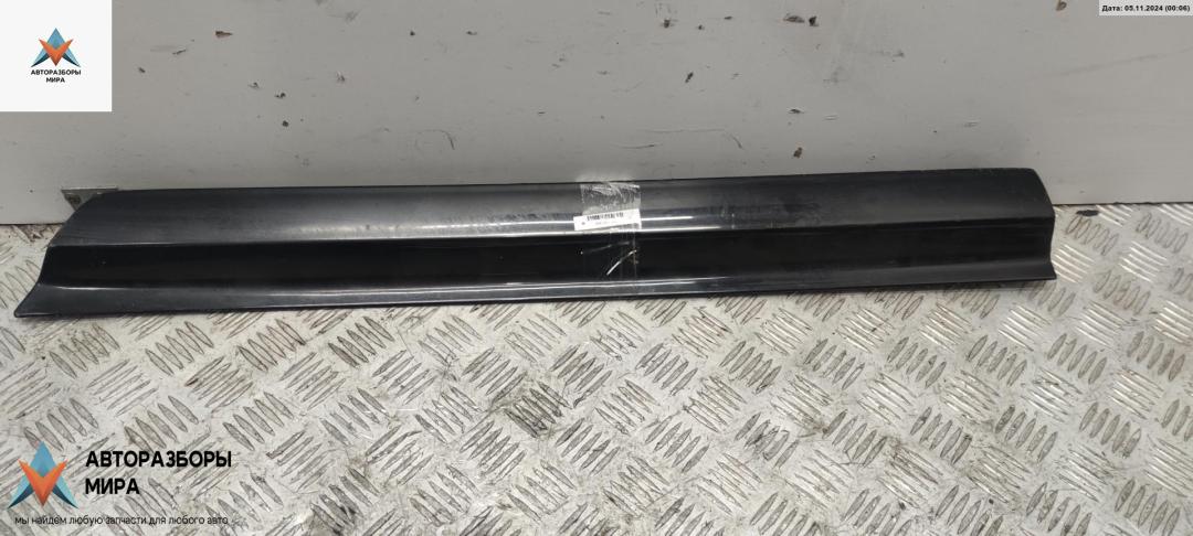 молдинг двери задней левой Audi A8 D3/4E 2004, 3.0 л., дизель, АКПП, чёрный, седан - фото №1
