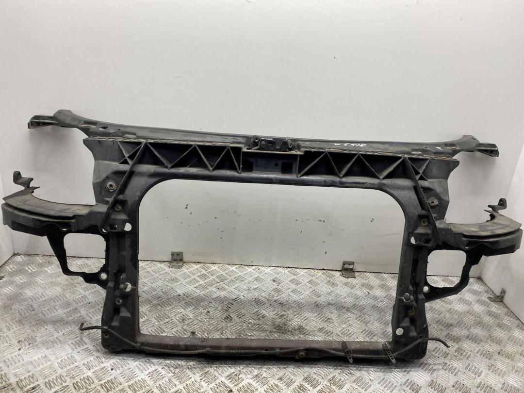 Рамка радиатора Audi TT 8N 2000, 1.8 л., Ti, бензин, МКПП, серый, купе, 8N0805594D