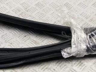 уплотнитель двери Audi A6 4F/C6 2005, 2.7 л., дизель, МКПП, серый, универсал