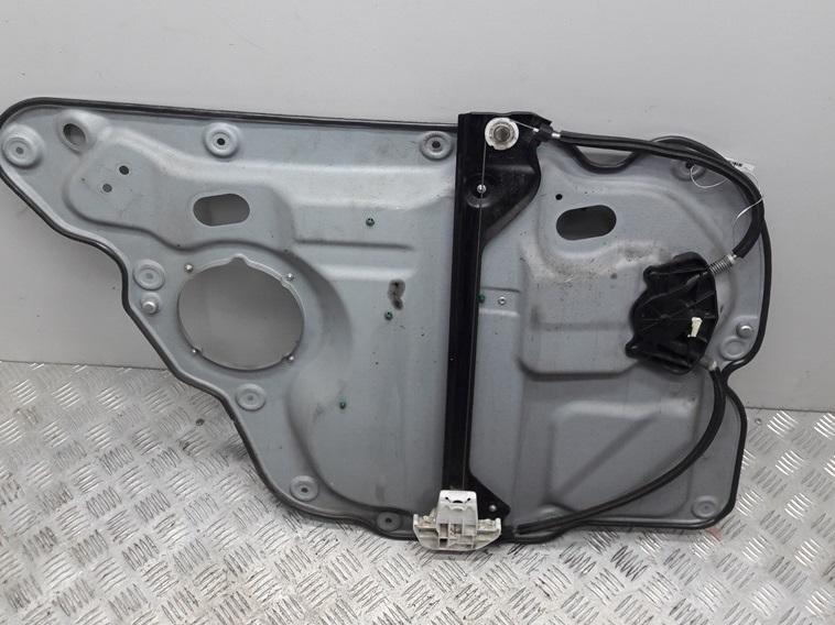 стеклоподъемник электрический задний правый Volkswagen Touran 2004, 1.9 л., дизель, МКПП, серый, минивэн