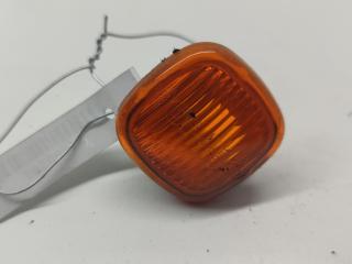 повторитель передний левый Audi A4 B5 1995, 1.8 л., бензин, МКПП, красный, седан, 4D0949101