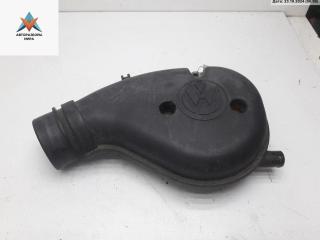 воздуховод Volkswagen Golf 3 поколение 1996, 1.8 л., бензин, МКПП, красный, хетчбэк 3 дв., 1H0129654