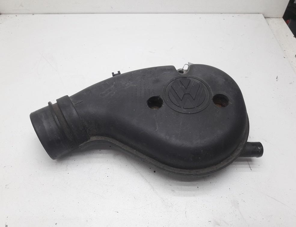 воздуховод Volkswagen Golf-3 1996, 1.8 л., бензин, МКПП, красный, хетчбэк 3 дв., 1H0129654