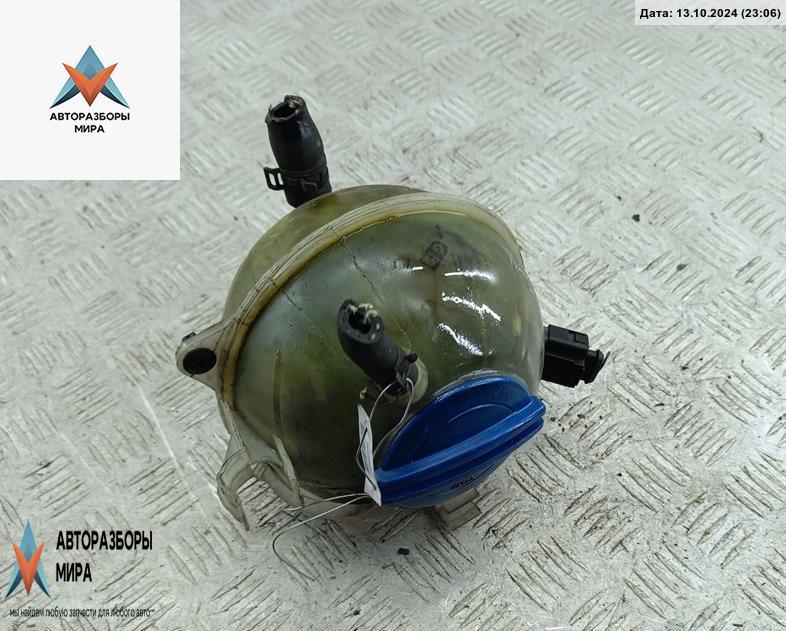 бачок расширительный Volkswagen Passat B6 2007, 1.9 л., дизель - фото №1