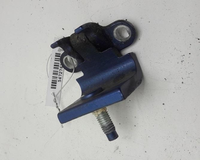 петля крышки багажника Volkswagen Passat B5 1998, синий, универсал