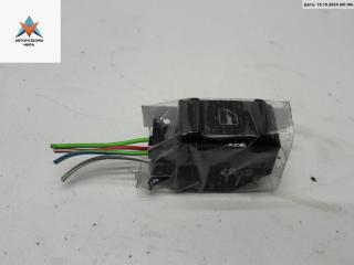 кнопка стеклоподъемника заднего правого Volkswagen Passat B5 [рестайлинг] 2002, 1.9 л., дизель, АКПП, серый, универсал, 1J0959855