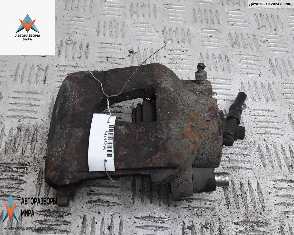 суппорт передний правый Volkswagen Golf 4 поколение 1998, 1.4 л., бензин, МКПП, серый, хетчбэк 5 дв. - фото №1