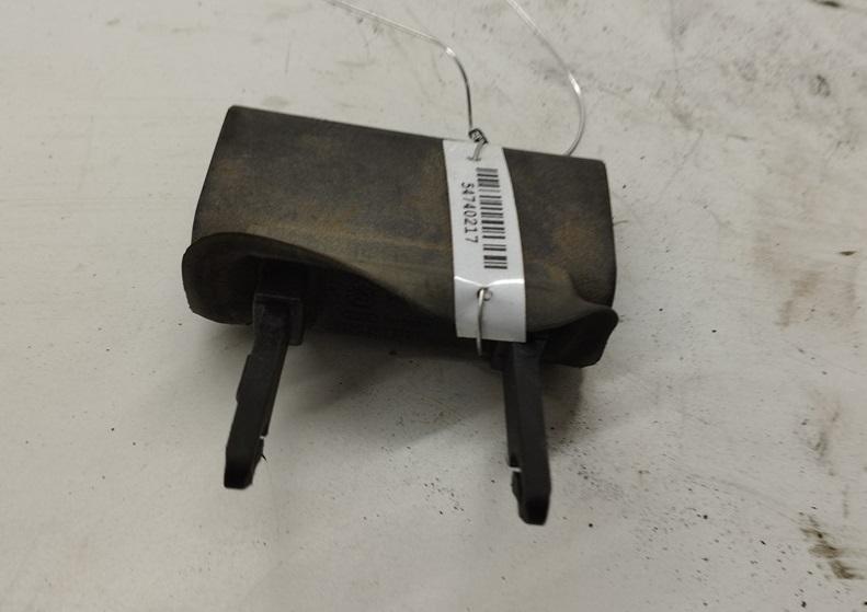 кнопка открытия багажника Audi A6 C5 1999, 2.4 л., бензин, АКПП, серый, универсал, 4B0627778B