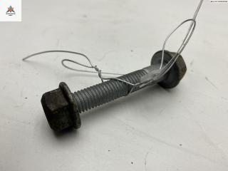 Болт крепления Audi A6 4B/C5 1997, 2.4 л., бензин, МКПП, зелёный, универсал