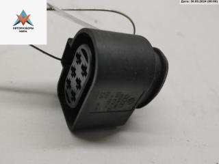 разъем (фишка) проводки Audi A4 B6 2002, 2.0 л., бензин, МКПП, серый, универсал, 1J0973733