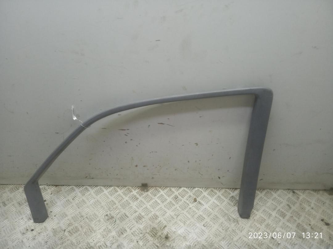 обшивка двери передняя правая Mercedes-Benz Vito 2001, 2.2 л., дизель, МКПП, серый, микроавтобус, 6387273371