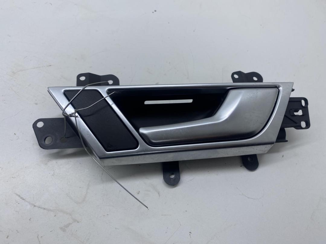 ручка внутренняя задняя правая Audi A6 C6 2005, 2.0 л., TFSI, бензин, МКПП, чёрный, универсал, 4F0839020D