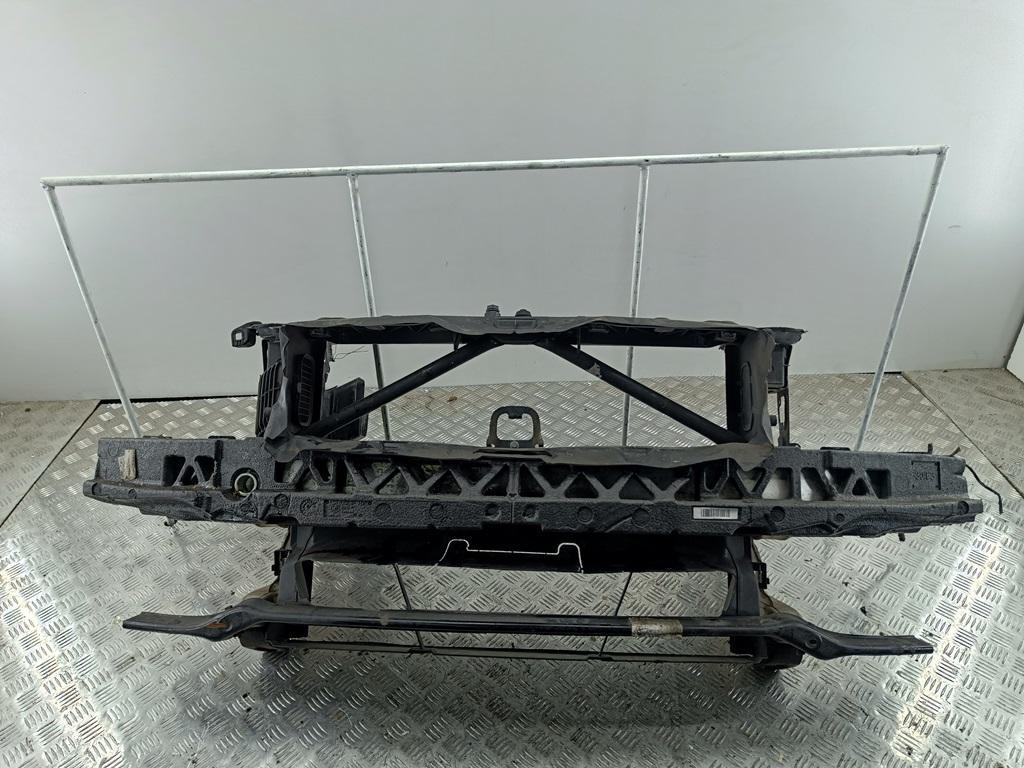 Рамка радиатора BMW 3 F30/F31 2013, 2.0 л., дизель, АКПП, чёрный, седан