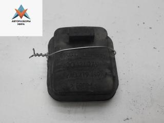 кронштейн радиатора Volkswagen Passat B5 [рестайлинг] 2000, 2.5 л., дизель, МКПП, серый, универсал, 8D0121276