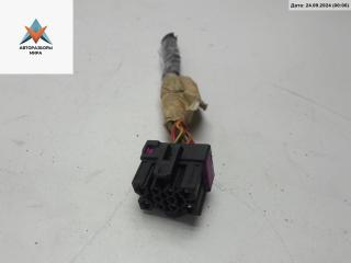 разъем (фишка) проводки Volkswagen Golf 4 поколение 1998, 1.6 л., бензин, МКПП, чёрный, хетчбэк 5 дв., 1J0937733