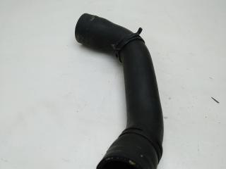 патрубок (трубопровод, шланг) Volkswagen Passat B5+ (GP) 2001, 2.3 л., бензин, МКПП, красный, универсал, 071121063F
