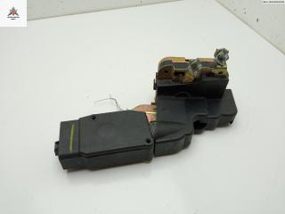 замок двери передней правой Volvo S40 1 поколение [рестайлинг] 2000, 1.6 л., бензин, МКПП, серый, универсал