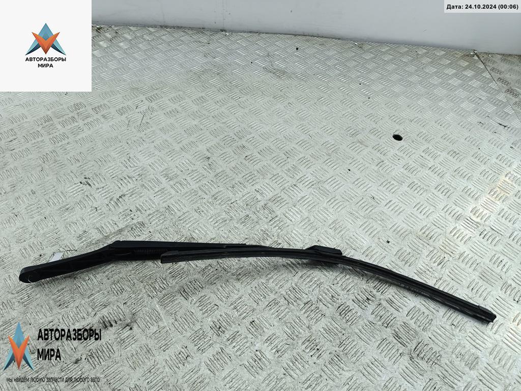 Щеткодержатель (поводок стеклоочистителя) передний Volkswagen Passat B6 2007, 1.9 л., дизель, МКПП, чёрный, универсал - фото №1