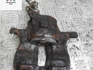 суппорт передний левый Volkswagen Passat B4 1996, 1.8 л., бензин, МКПП, зелёный, седан