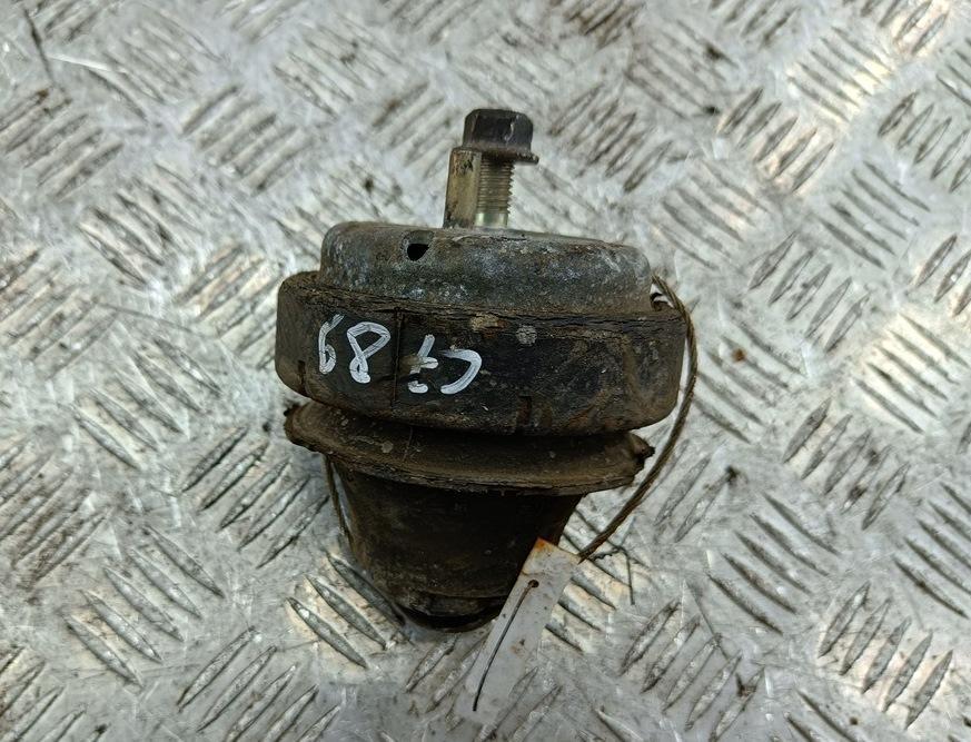 подушка крепления двигателя Volvo V70 2001, 2.4 л., бензин, МКПП, синий, универсал, 9485551