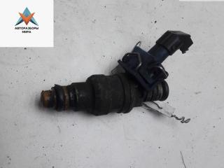 форсунка Volkswagen Passat B4 1994, 1.6 л., бензин, МКПП, синий, универсал, 037906031