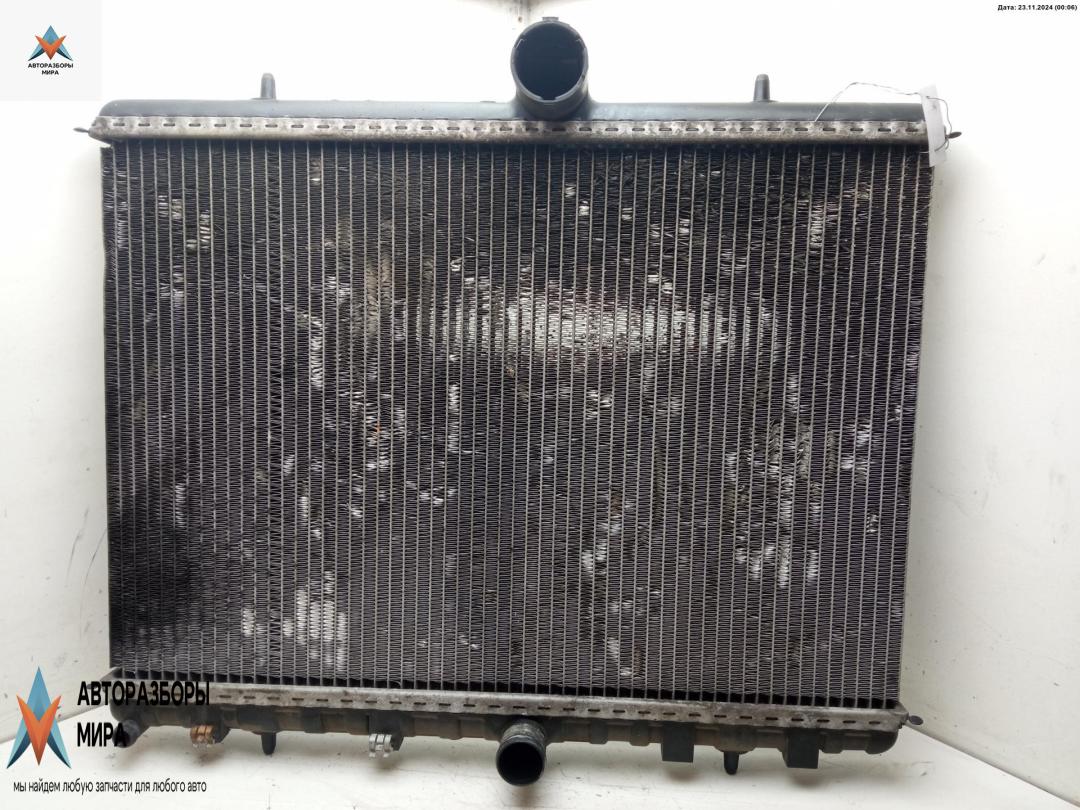 радиатор охлаждения Lancia Phedra 1 поколение 2007, 2.0 л., дизель, МКПП, серый, минивэн, 9641728380 - фото №1