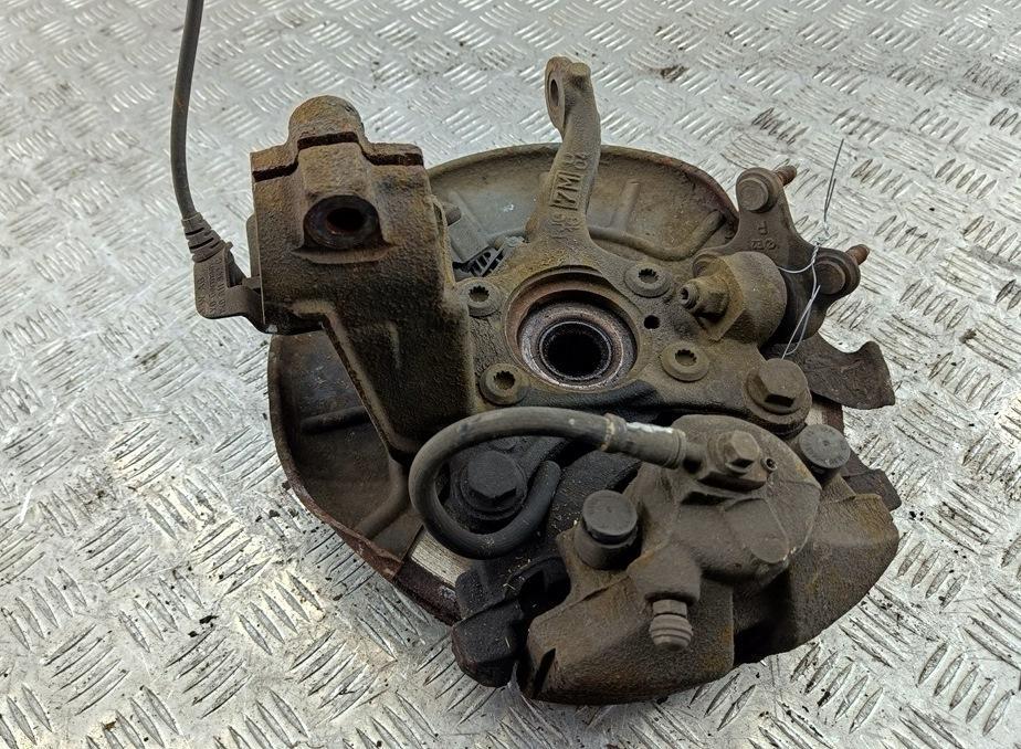 ступица передняя правая Volkswagen Touran 2004, 2.0 л., бензин, МКПП, серый, минивэн
