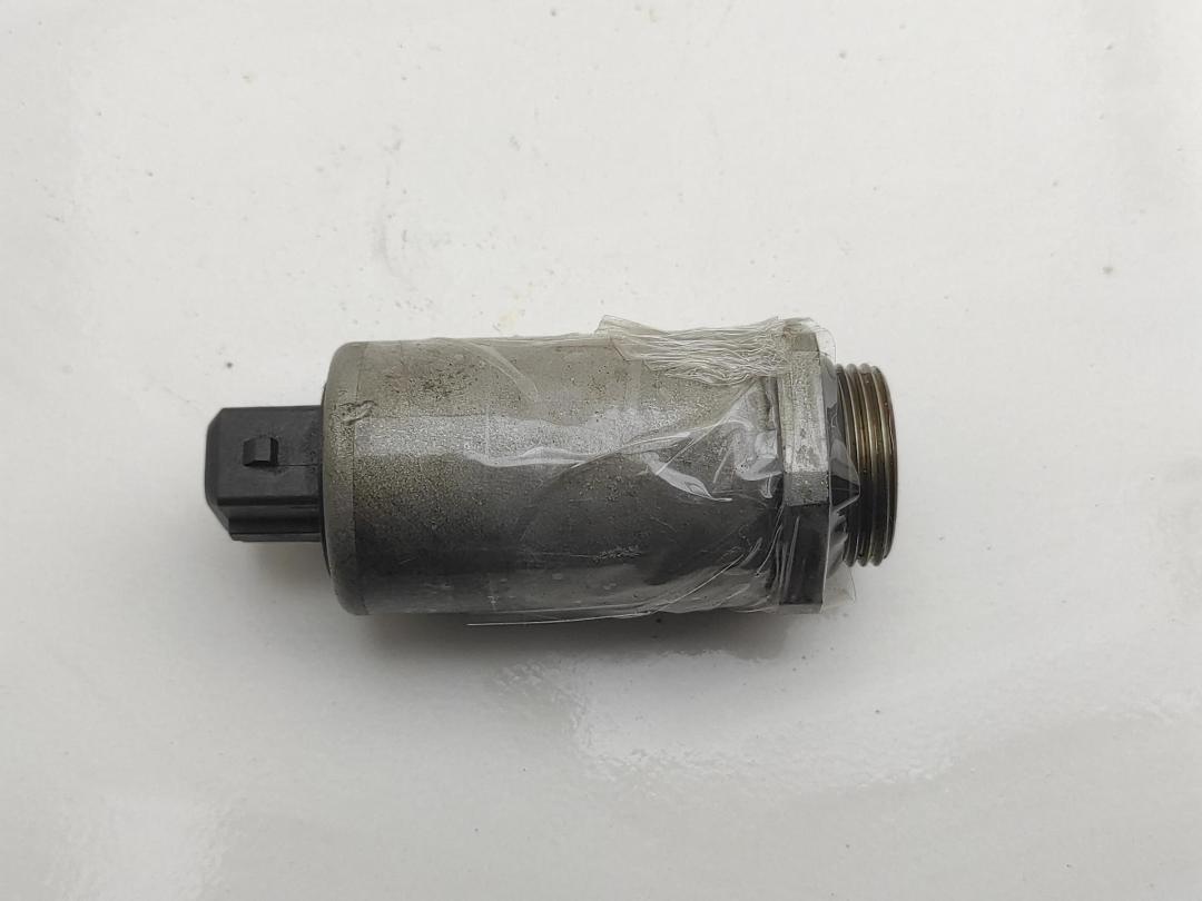Клапан фазорегулятора BMW 5 E39 1999, 2.5 л., бензин, АКПП, чёрный, универсал, 1432532