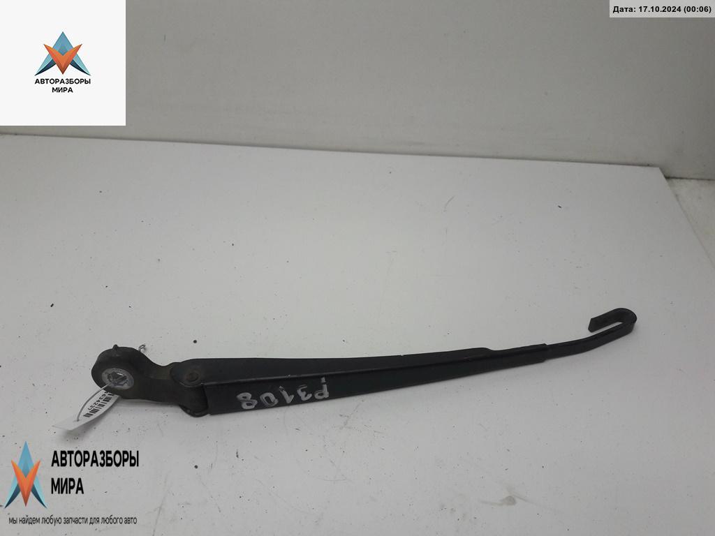 Щеткодержатель (поводок стеклоочистителя) задний Volkswagen Golf 4 поколение 1999, 1.6 л., бензин, МКПП, синий, хетчбэк 5 дв. - фото №1