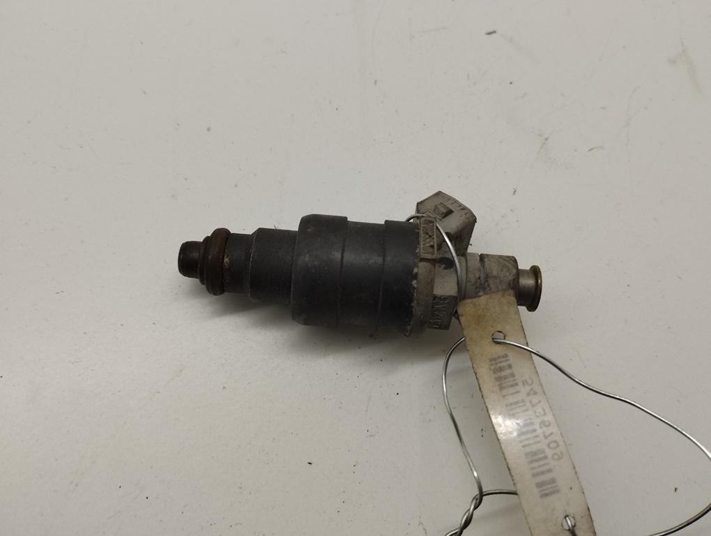 форсунка Audi A4 B5 1996, 2.6 л., бензин, АКПП, зелёный, универсал, 078133551N