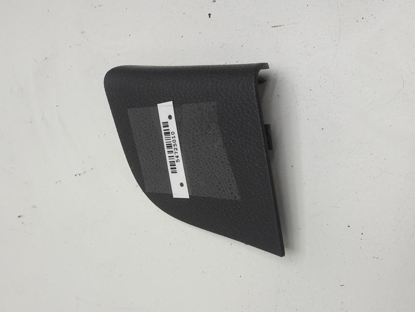накладка двери (крышки) багажника Volkswagen Golf 5 поколение 2005, 1.6 л., бензин, МКПП, серый, хетчбэк 3 дв., 1K6867657 - фото №1