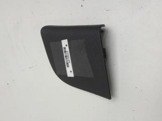 накладка двери (крышки) багажника Volkswagen Golf 5 поколение 2005, 1.6 л., бензин, МКПП, серый, хетчбэк 3 дв., 1K6867657