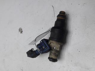 форсунка Volkswagen Passat B4 1994, 1.6 л., бензин, МКПП, синий, универсал, 037906031