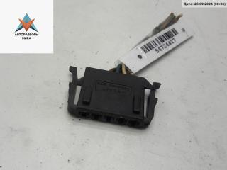 разъем (фишка) проводки Volkswagen Golf 3 поколение 1996, 1.8 л., бензин, МКПП, красный, хетчбэк 3 дв., 191972705