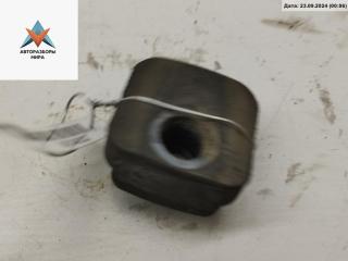 кронштейн радиатора Audi A4 B5 1994, 1.8 л., бензин, МКПП, красный, седан, 8D0121267C