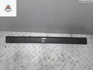 молдинг двери передней правой Volkswagen Passat B3 1992, 1.8 л., бензин, МКПП, красный, седан, 357853516