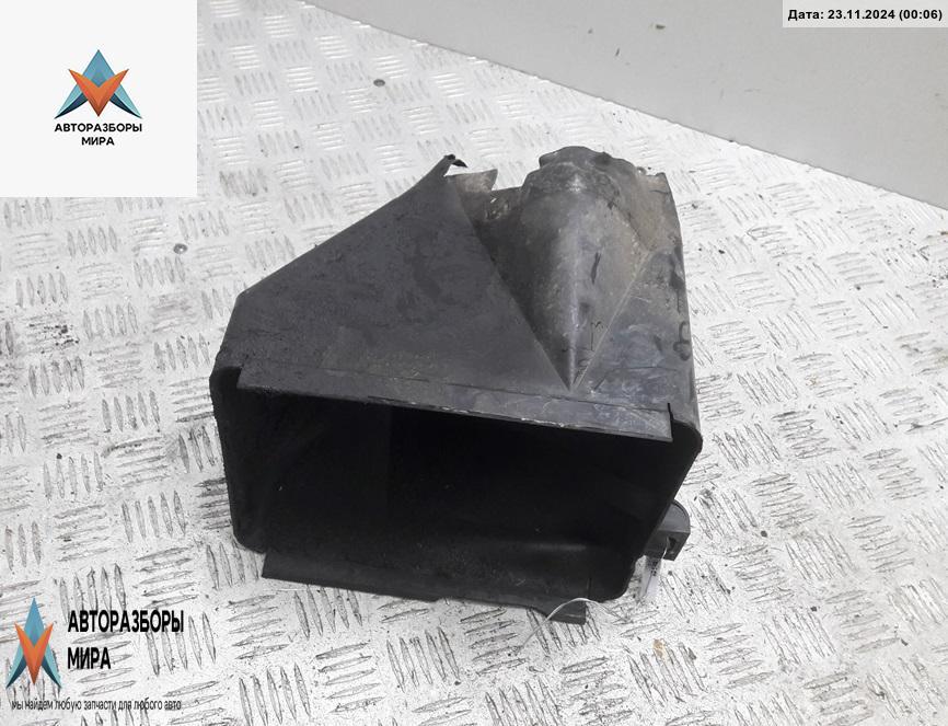 воздуховод Volkswagen Passat B5 1999, 1.9 л., дизель, МКПП, белый, универсал - фото №1