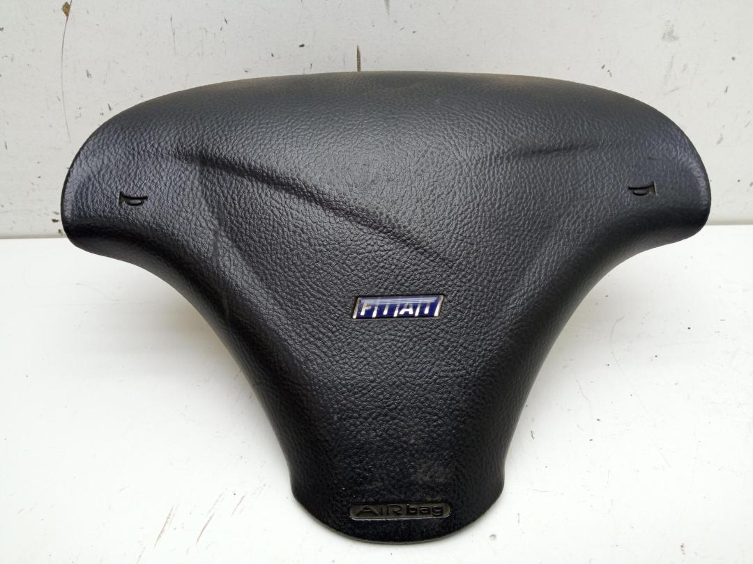 подушка безопасности водителя Fiat Bravo 1996, 1.6 л., бензин, МКПП, синий, хетчбэк 3 дв., 718995614