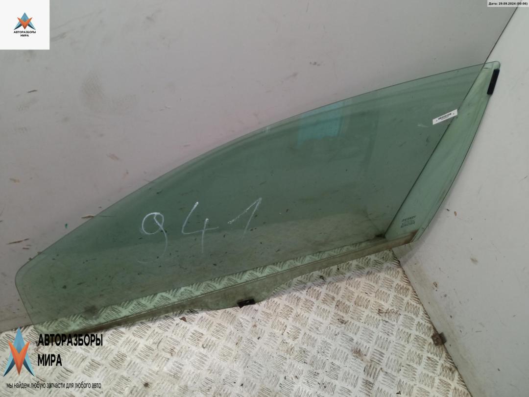стекло двери передней левой Fiat Grande Punto 2 поколение 2009, 1.2 л., бензин, МКПП, белый, хетчбэк 3 дв. - фото №1
