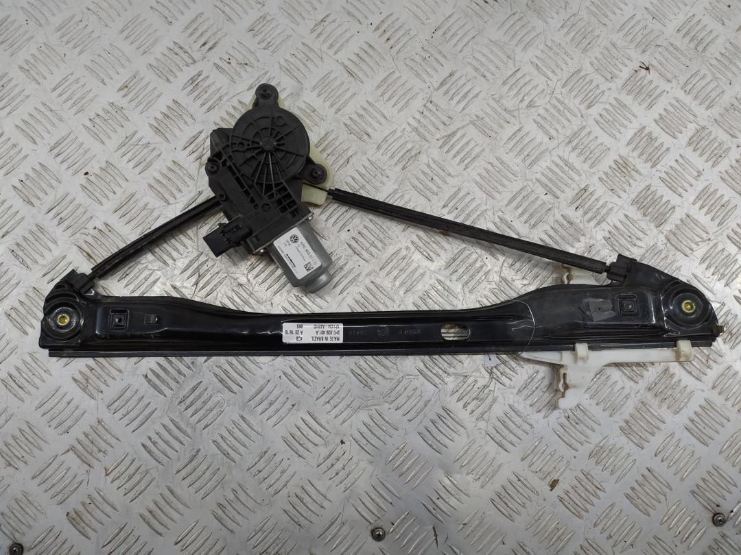 стеклоподъемник электрический задний левый Volkswagen Amarok 2010, 2.0 л., дизель, МКПП, серый, внедорожник 5 дв.