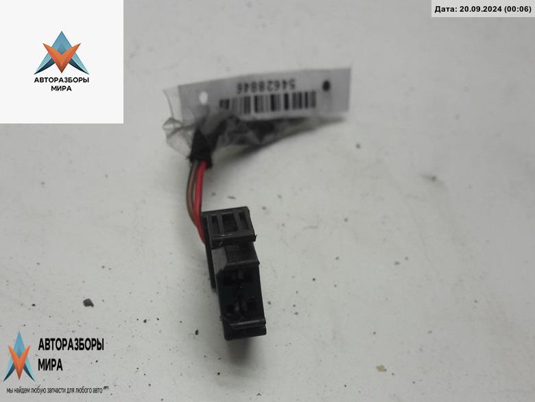 разъем (фишка) проводки Volkswagen Passat B5 1998, 2.3 л., бензин, МКПП, чёрный, универсал, 893971632 - фото №1