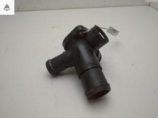 фланец (тройник) системы охлаждения Volkswagen Transporter T4 1999, 1.9 л., дизель, МКПП, белый, микроавтобус, 068121133AB